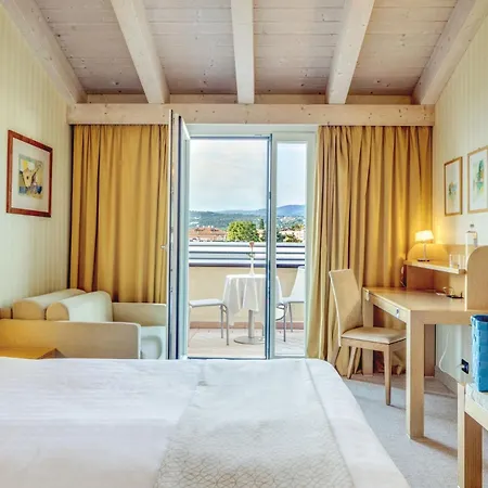 酒店 凯耶苏斯温泉浴场度假酒店 巴多利诺