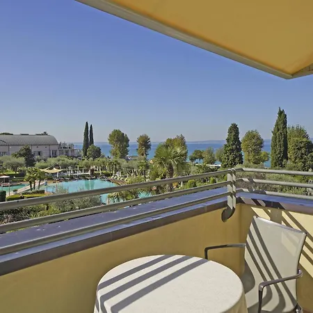 凯耶苏斯温泉浴场度假酒店 4*