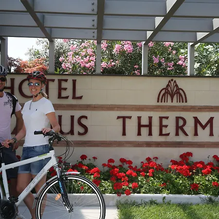 凯耶苏斯温泉浴场度假酒店 巴多利诺